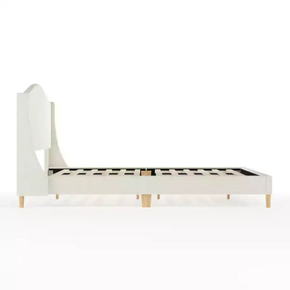 Letto a piattaforma imbottito Amelia con testiera curva e sponde imbottite