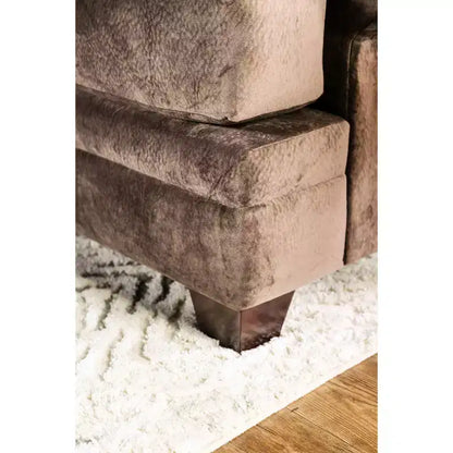 Divano a 3 posti in microfibra con struttura in legno e cuscini decorativi