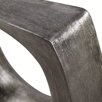 Tavolino scultoreo antico in argento